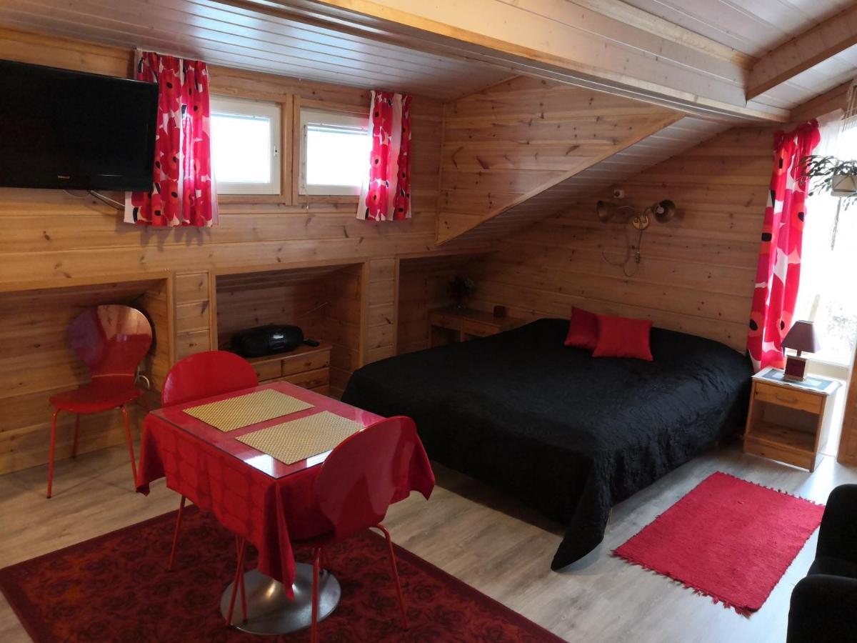 Hostel Mansikka Taipalsaari Exteriör bild