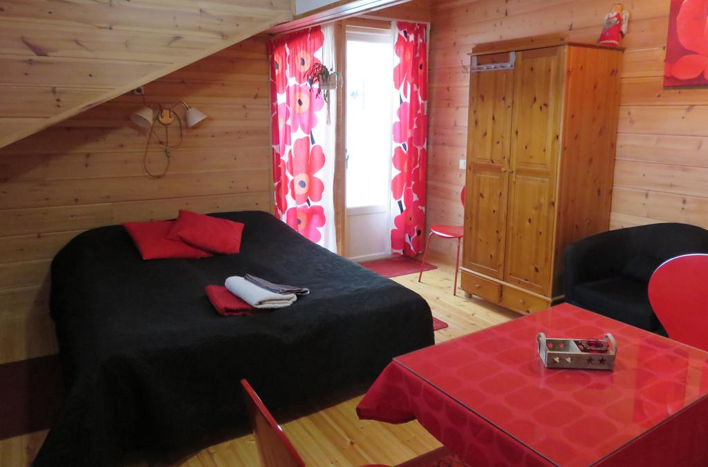 Hostel Mansikka Taipalsaari Exteriör bild